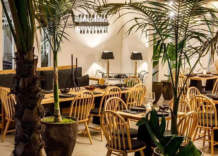 Mykonos Town 4 Star Hotels near Kapari Beach