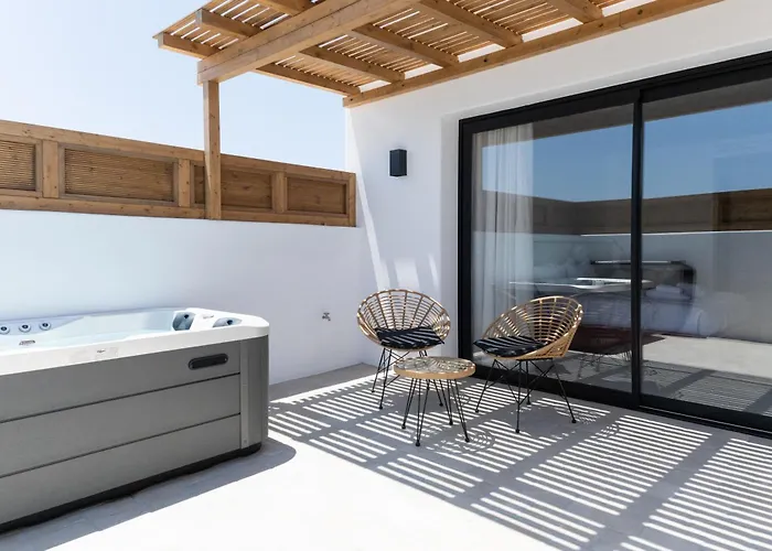 Le Ciel Suites & Villas Mykonos Town