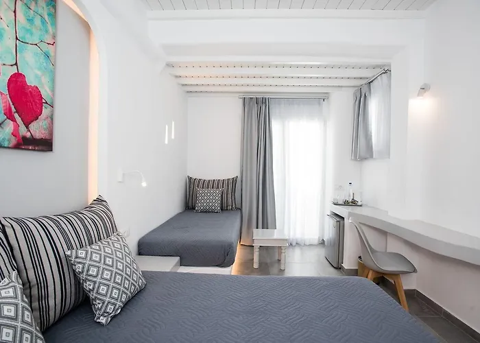 Mina Studios Platys Gialos 